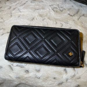 Black leather Genuine Tory Burch Wallet